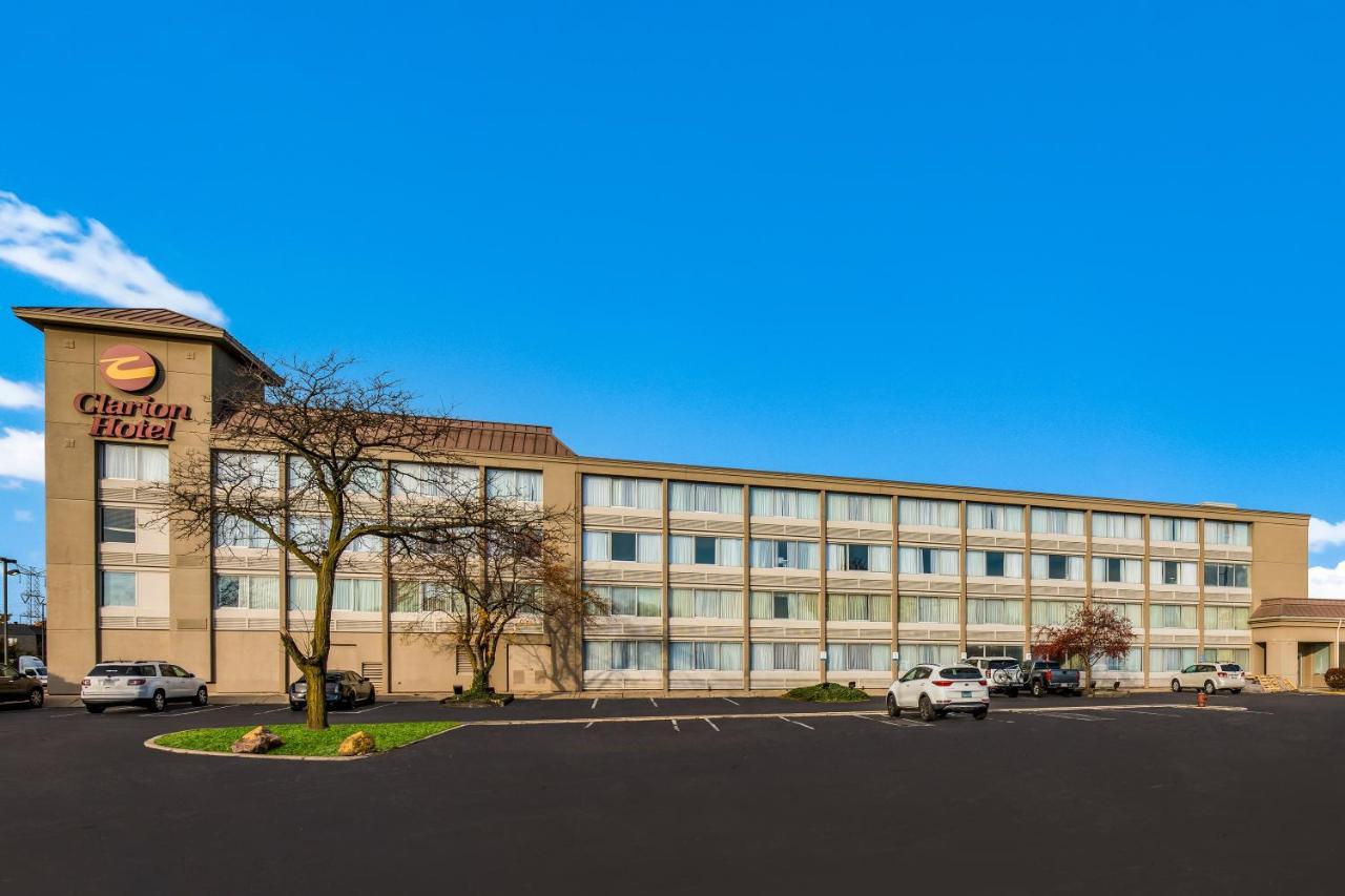 Clarion Hotel & Convention Center Joliet Exterior photo